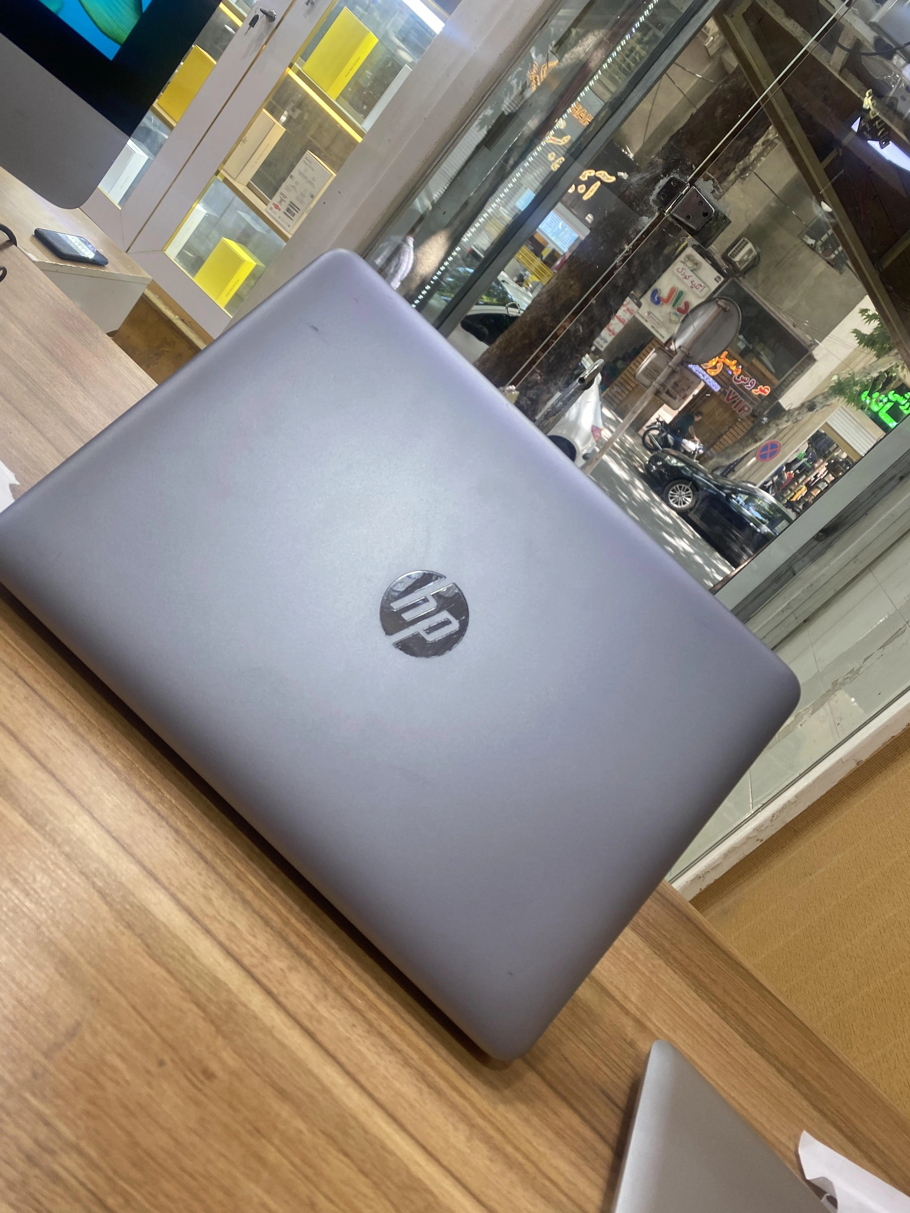 HP EliteBook 745 G4 BACK