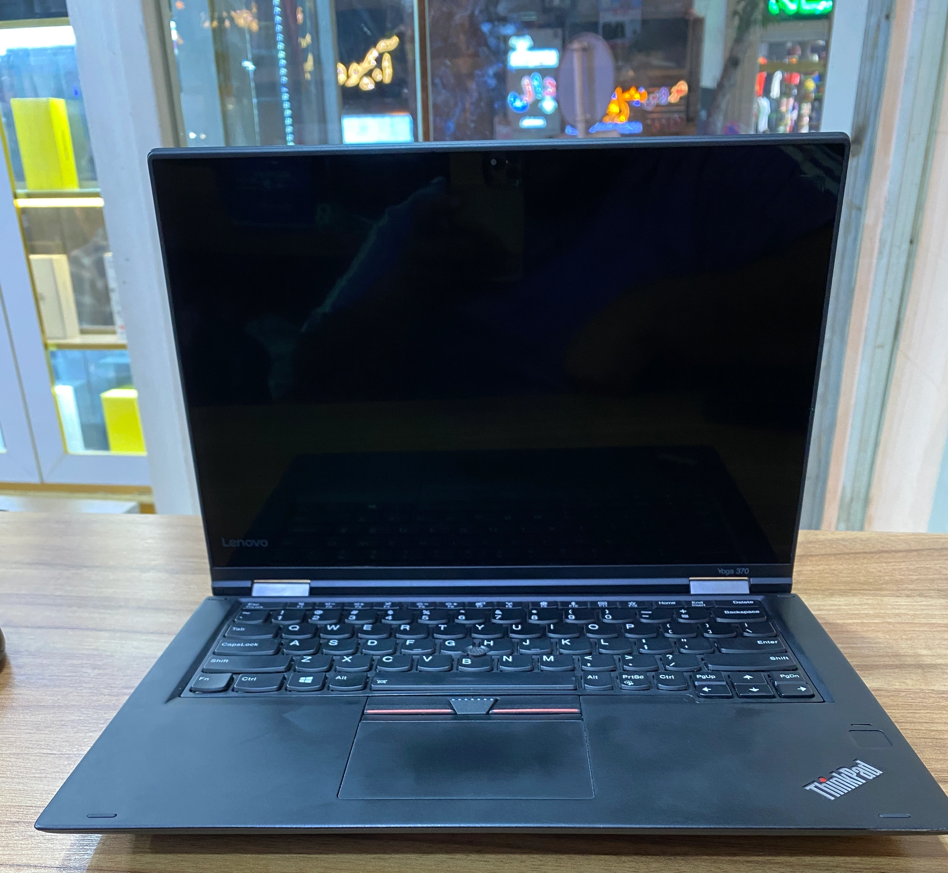 Lenovo Yoga 370 360